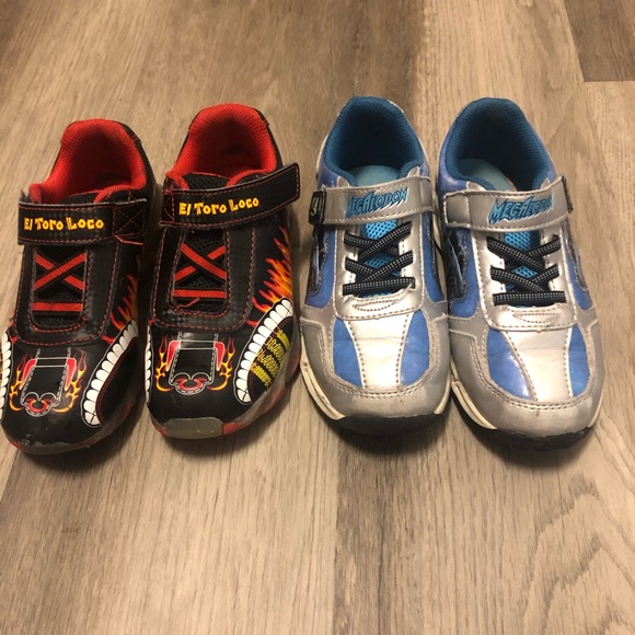 Monster Jam Shoes Megalodon El Toro Loco Light Up - Picture 3 of 8